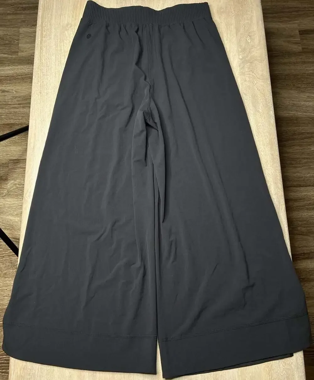 Lululemon Stretch Woven Wide-Leg High-Rise Cropped Pants Black Size Medium